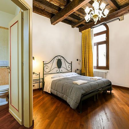 Casetta Rossa Venedig Exteriör bild